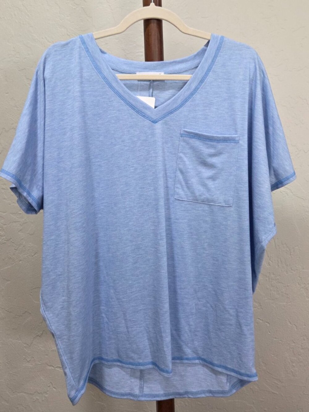 Blue‎ V-Neck Tee With Pocket